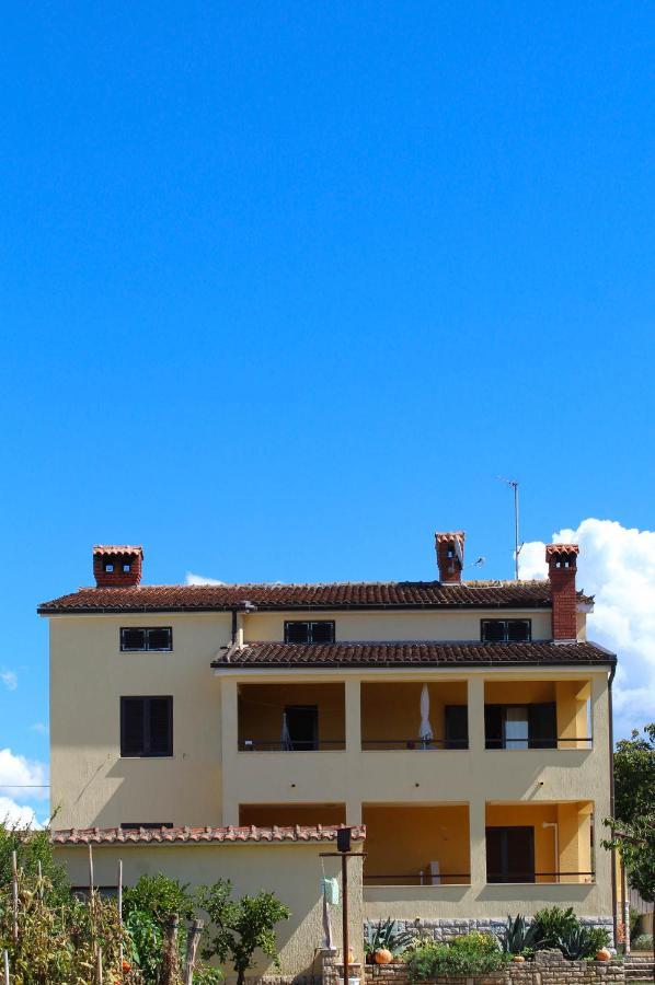 Apartment Dekovic Пореч Екстериор снимка